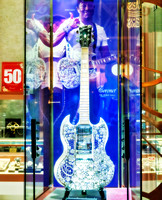 Two Million Dollar Guitar Dubai Mall DSC5955