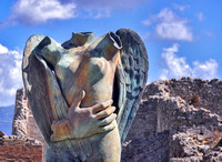 Angel's Embrace Miteroj Pompeii_D752803