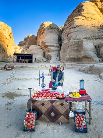 Rest Stop Trail Into Petra IMG_3382